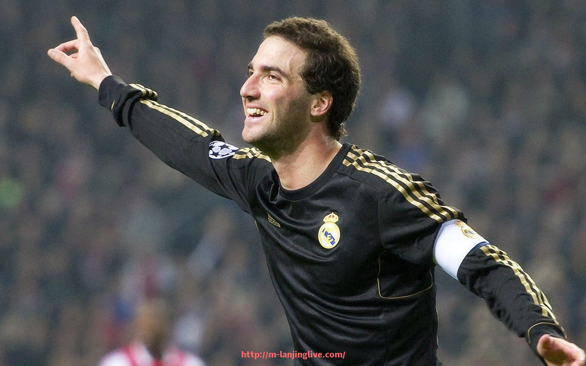 蓝鲸体育直播-老将不老：世俱杯高龄球员稳定性及出场表现总结